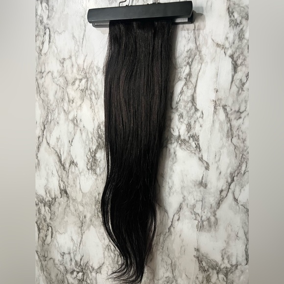 26 In Natural Black in Straight long Hair extensions Clip in Set 100% Human Hair - Picture 3 of 7